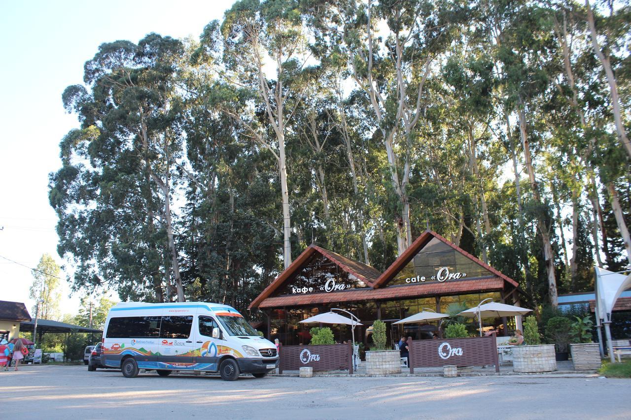 Hotel Ora Гагра Екстериор снимка